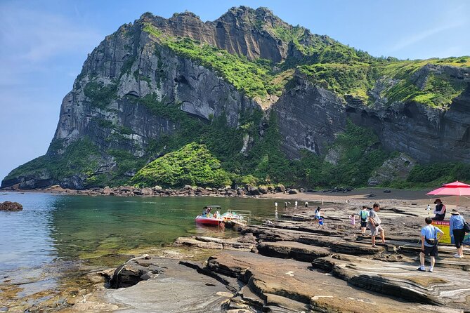 jeju island Jumbo taxi Private tour with Mr.Hong East of jeju - Mr. Hong, the backup driver, and what the service really feels like