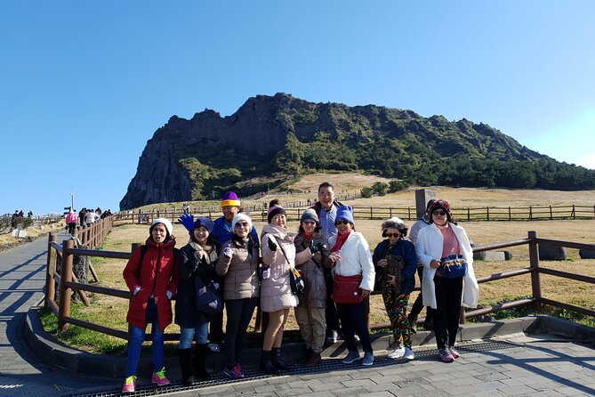 jeju island Jumbo taxi Private tour with Mr.Hong East of jeju - Woljeongri Beach: a calm break with tea houses and coffee shops