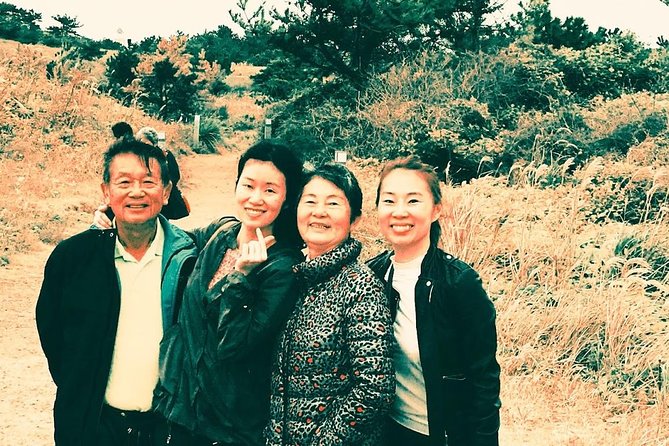 Jeju Island Private Taxi Tour : UNESCO Day Tour - Seongeup Folk Village: wind-proof stone stacks and preserved daily life