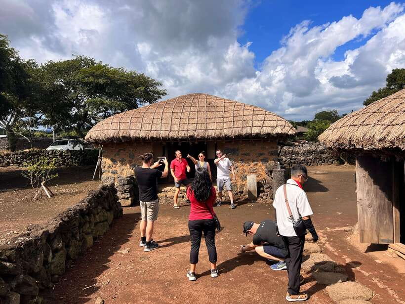 Jeju Island: Van Tour with a Guide Who Most Loves Jeju - Manjanggul cave may be closed, so your beach plan pays off
