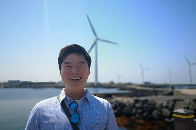 Jeju island: Van tour with a guide who the most loves JEJU - Key highlights if you like Jeju with a plan