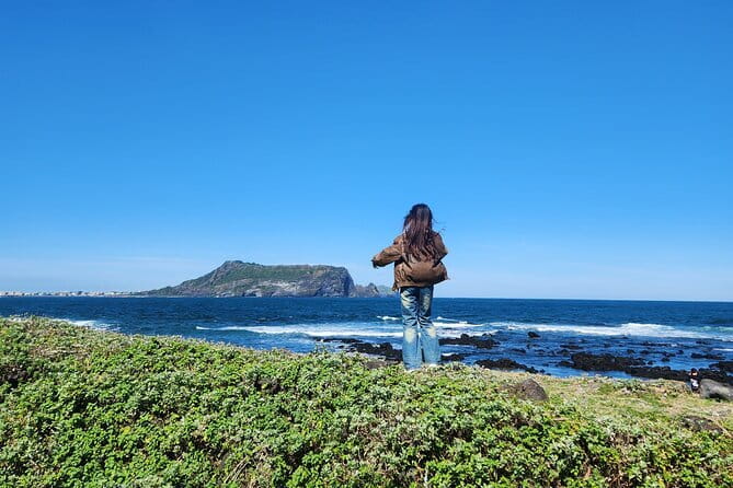Jeju Private Half-Day Tour for Cruise Customers - Seongsan Ilchulbong UNESCO Cone, plus the Haenyeo Performance at 2pm