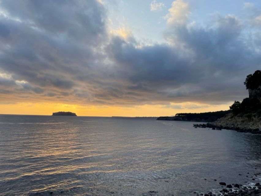 Jeju: Seogwipo City Walking Tours with Sunset - Timing matters: why a 5:30 pm start works so well in Seogwipo