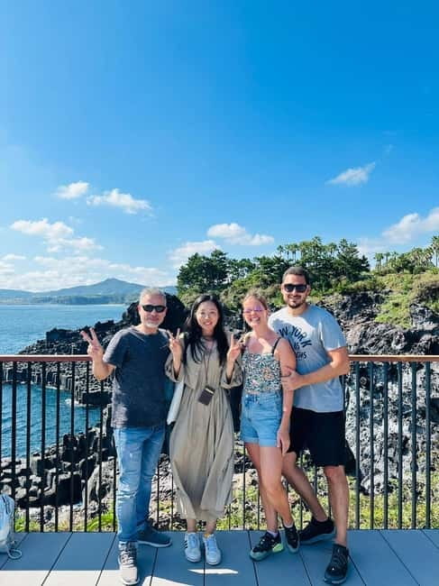 Jeju: Western and Southern Sightseeing Day Tour - Key highlights at a glance