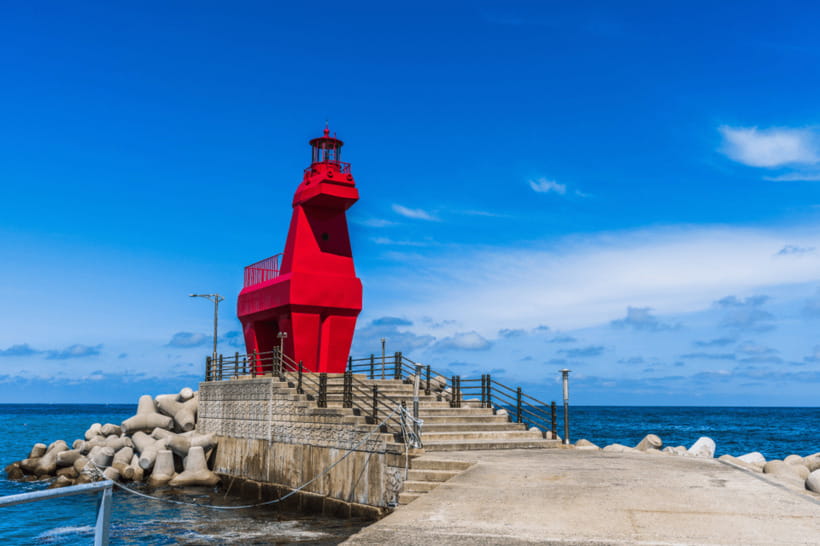 Jeju: Western Jeju K-Drama Spots Tour with Hotel Pickup - Chagwido Island and the Missing 9 vibe: finishing with a walkable island moment