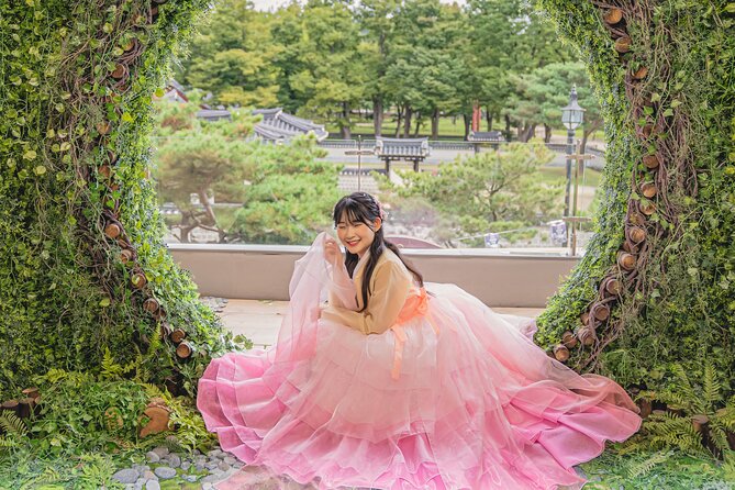 Jeonju Hanok Village Hanbok Rental Experience Hanboknam - Group Size, Vibe, and the English Support Gap