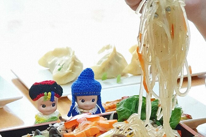 K-food cooking Japchae Mandu Tteokbokki & Fishcake - Small Group, Calm Teaching: What the Reviews Actually Point To