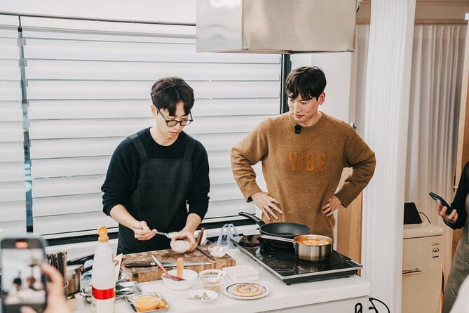 Korea Cooking Class with 3 stars Michelin Chef & Content creators - The 7:00 pm Plan, and How the Timing Really Works