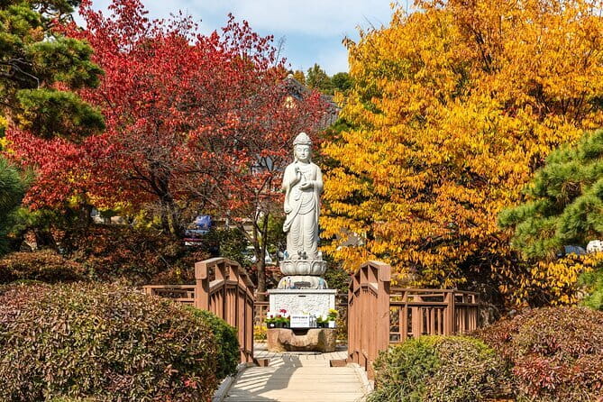 Korea Temple & Starfield Library Gangnam K-BBQ - Getting there fast: meeting point, timing, and the easy walking route