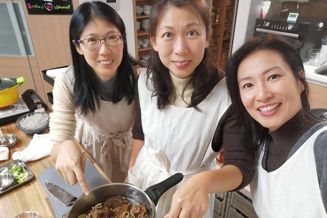 Korean cooking class in Haeundae, Busan - Joseon dynasty apron, sauce tasting, and why the culture lessons matter