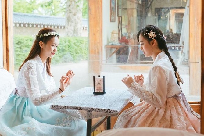 Korean Hanbok Rental Shop - Choosing the Right Hanbok: Fit, Comfort, and Practical Colors
