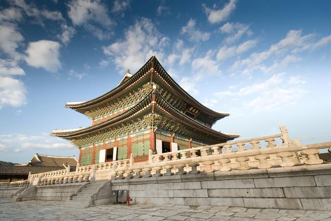 Korean Heritage Tour: Palaces and Villages of Seoul Including Gyeongbokgung Palace - Getting From Hotel Pickup to the Blue House Drive-By