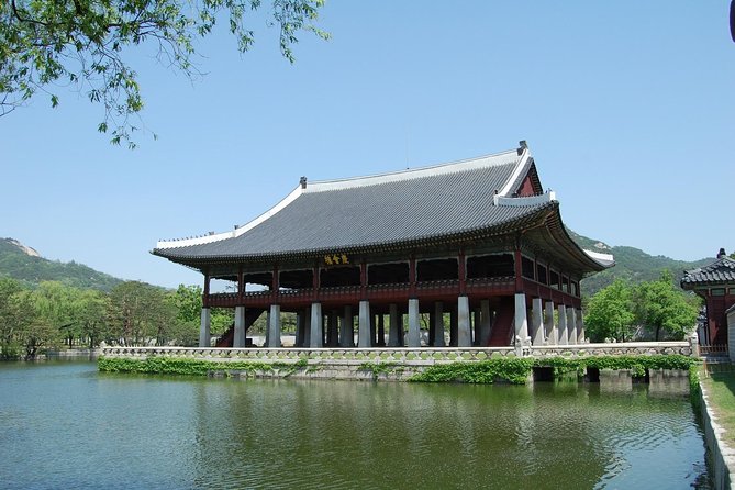 Korean Palace and Temple Tour in Seoul: Gyeongbokgung Palace and Jogyesa Temple - What’s included, what isn’t, and what to bring for a smooth day