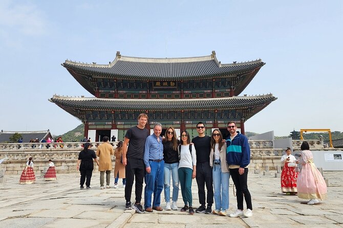 Layover Tour for essential Seoul City & Gourmet tour(Incl. Lunch) - Jogyesa Temple and the quiet contrast inside central Seoul