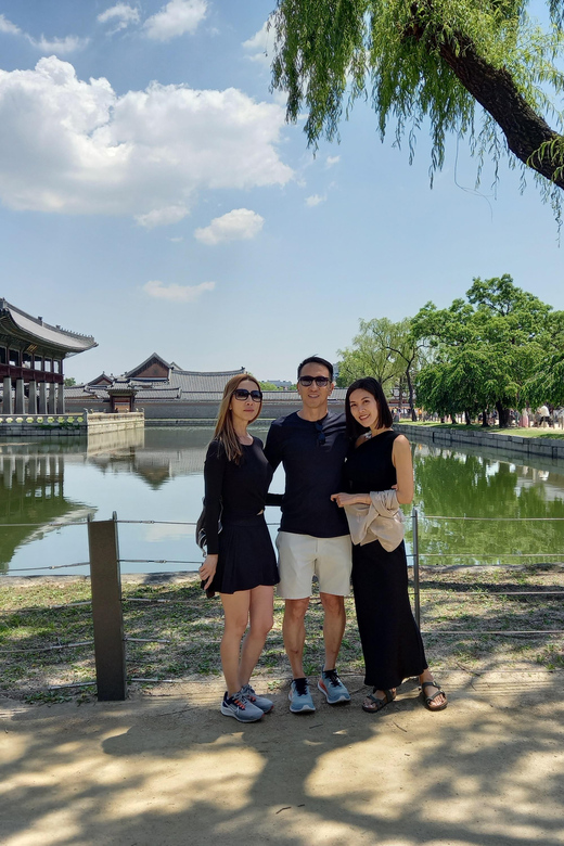 Layover tour to Gyeongbokgung-Folk Museum-Bukchon-Insadong - National Folk Museum of Korea: Stories of Ordinary Lives, Not Just Royal Life