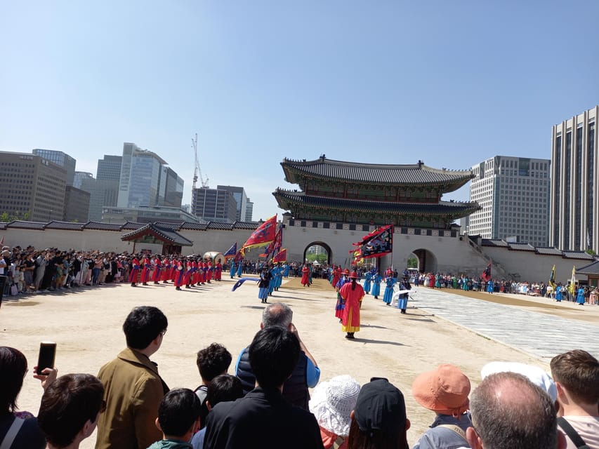 Layover tour to Gyeongbokgung-Folk Museum-Bukchon-Insadong - Train Logistics at a Glance: Express Seats, Normal Train Backup