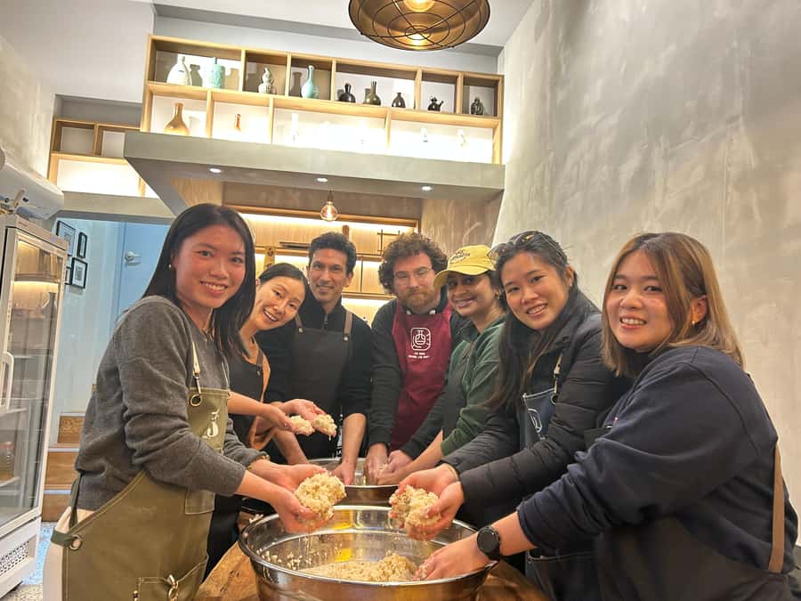 Learn and Craft Makgeolli in a Traditional Brewery - Joe Kim’s class vibe: theory, history, and real technique