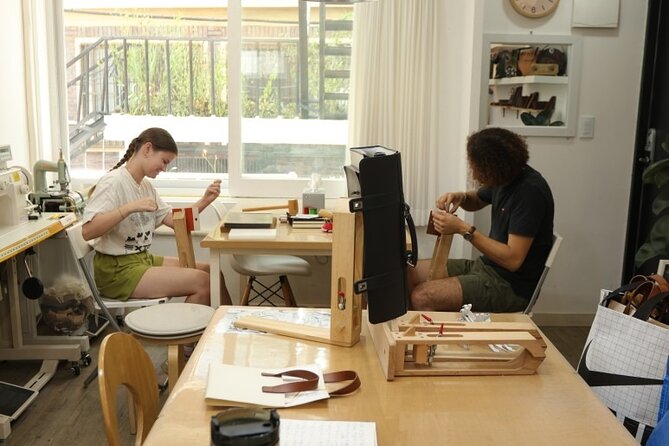 Leather Products Workshop in Seoul - Engraving Initials: The Personal-Gift Shortcut