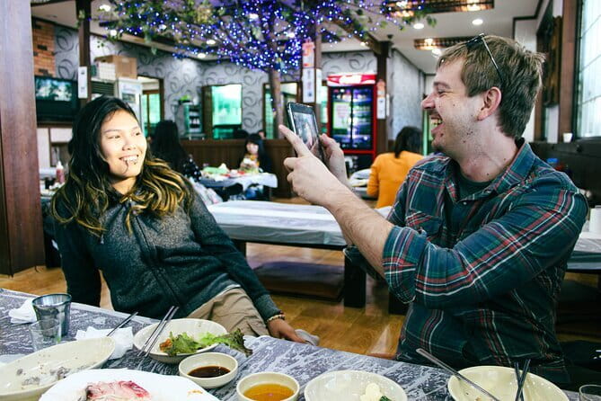 Majang Meat Market Experience: Private Tour with Han-woo Beef BBQ - Choosing 1++ Hanwoo beef or pork, with real decision-making