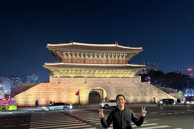 Morning Bike Tour along the Han River with a Local - The small group advantage with guide Koa