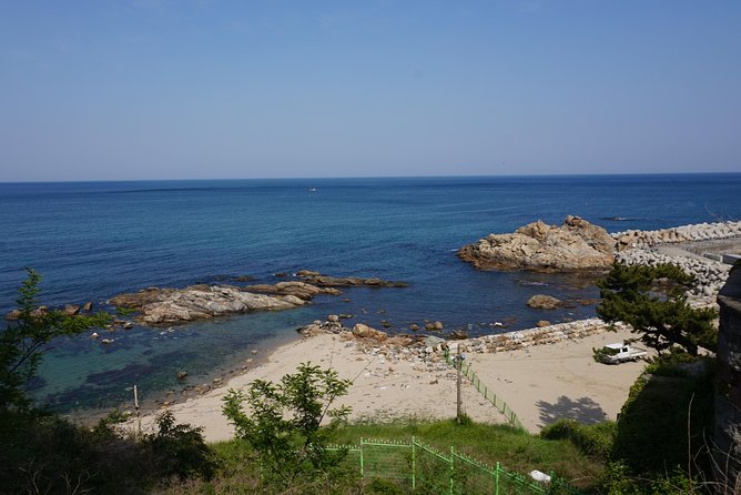 Mount Seorak and Naksansa Temple One Day Tour from Seoul - Naksansa Temple by the sea: 1.5 hours, steps, and a peaceful break