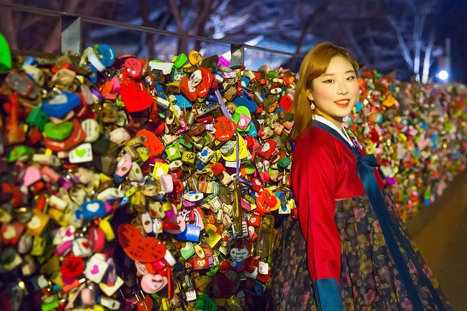 N Seoul Tower Hanbok Rental - Weather-Proof Comfort at the Studio: AC, Changing Space, and Ease