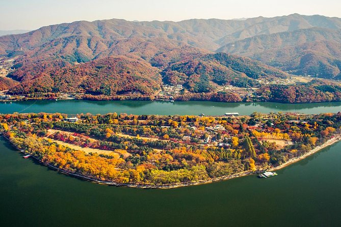 Nami Island & Garden of Morning Calm & Gangchon Railbike Tour - The guide makes the day: pacing, photos, and multilingual help