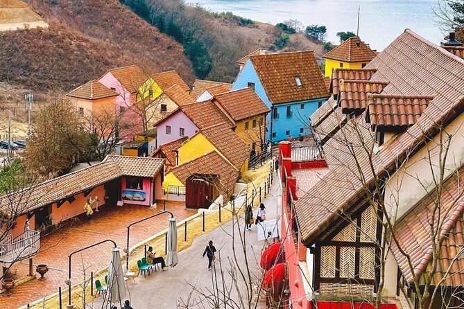 Nami Island Trip with Petite France & Italian Village and Gangchon Rail Bike - Italia Village Pinocchio and Da Vinci: A Neighbor That Adds Variety