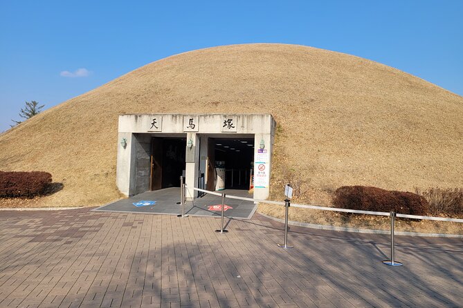 One Day Private tour to World Heritage GyeongJu from Busan - Stop 5, Cheomseongdae Observatory: Silla Science in Stone With Real Numbers