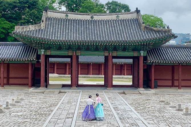 Private Full-Day Guided Tour in Seoul with Lunch, Tea and Dinner - Hanok Charm in Bukchon and Baek In-je’s House