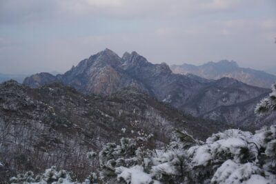 Private Hiking tour to Bukhansan Peak(Baegundae: 836.5m) with Mountain Expert