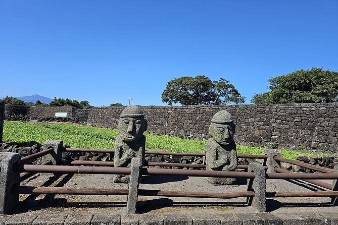 Private Jeju Geopark Gotjawal and Oreum Trekking Experience - Sinhaeng Beach and Aewol Cafe Street: breaks that actually reset you