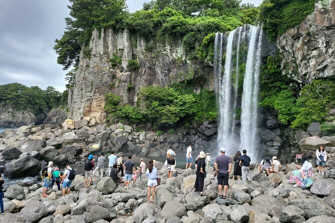 Private Tour in South and East in jeju island - Jeju Stone Culture Park and Woljeong-ri Beach Tea Time