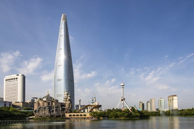 Private Tour to Lotte Tower, Aquarium and Lotte world Theme park - Private car pacing for Lotte World, Seoul Sky, and the aquarium