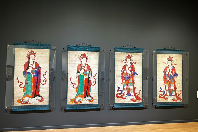 Seogwipo(the southern city of Jeju) Art Museum Walking Tour - Getting Oriented at the 2:00 PM Start