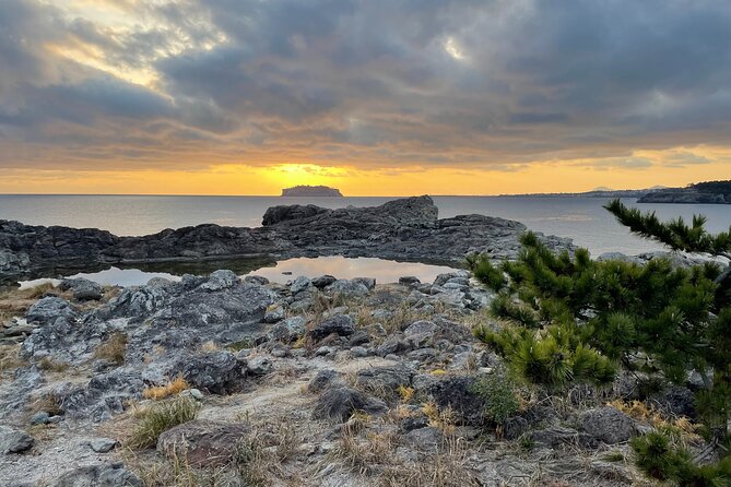 Seogwipo(The southern city of Jeju)City Walking Tours with Sunset - Key highlights at a glance
