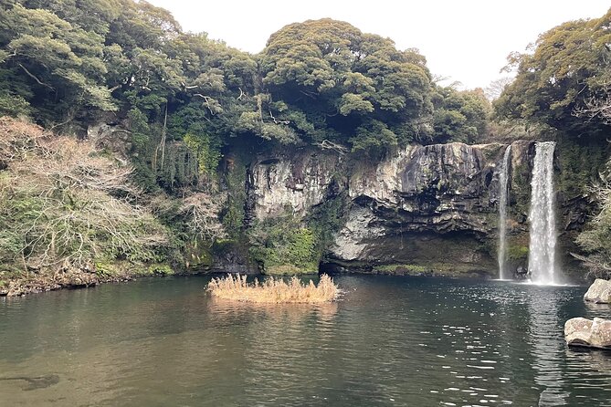 Seogwipo(The southern city of Jeju)City Walking Tours with Sunset - Why Seogwipo feels better at sunset, walking not riding