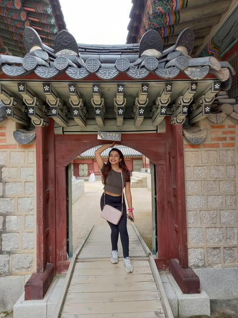 Seoul: 4-Hour Guided Tour to Palace, Bukchon, Jogyesa Temple - Who this tour suits best