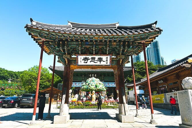 Seoul Beauty & Beyond Tour - The dermatologist clinic facial, and how to choose the right treatment