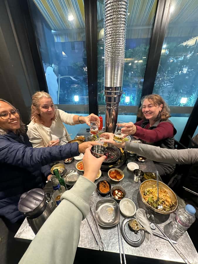 Seoul: Bongeunsa Temple and Gourmet Night Tour in Gangnam - K chimaek and Korean food in Gangnam: what you are really paying for