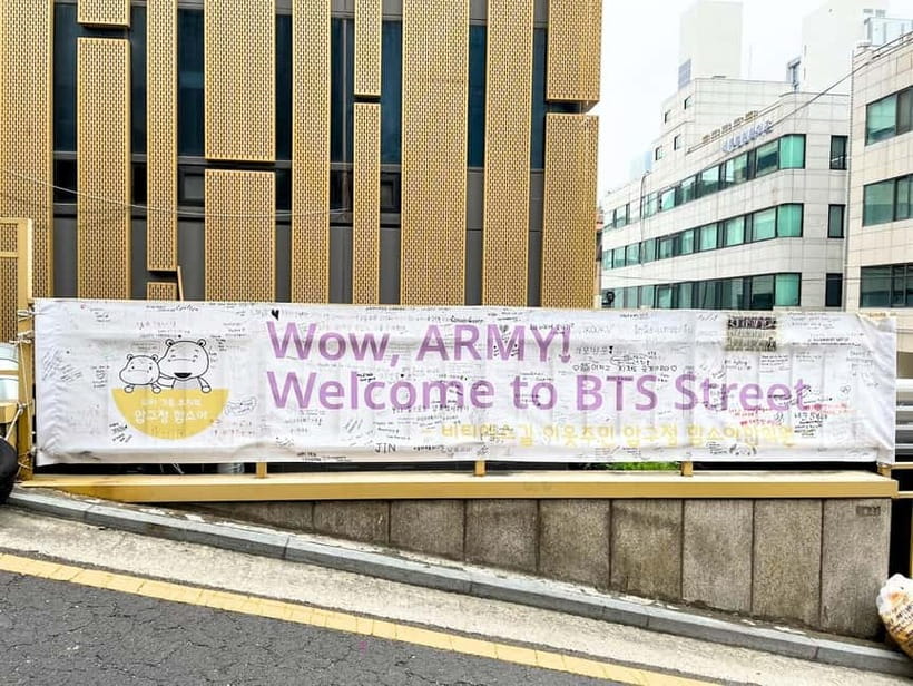 Seoul: BTS K-Pop Star Footsteps Journey Day Tour - Two BTS Footsteps Routes in One Day: Regular vs Summer Special