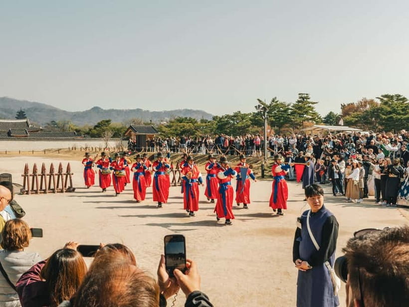 Seoul: City Hightlights, Palace Tour, and Optional Hanbok - Should you book it