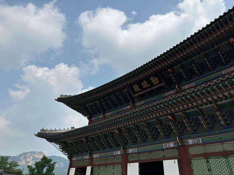 Seoul City Tour: Gyeongbok Palace, N Tower & Local Market - A Seoul Highlights Day That Moves Fast, But Makes Sense
