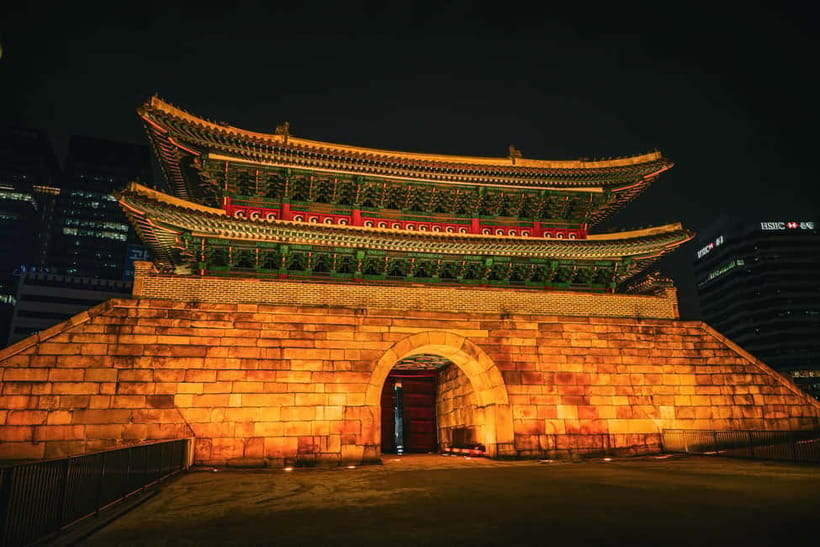 Seoul: Colonial History Tour with Prison&Palace, Market Food - How the day flows, so you don’t get overwhelmed