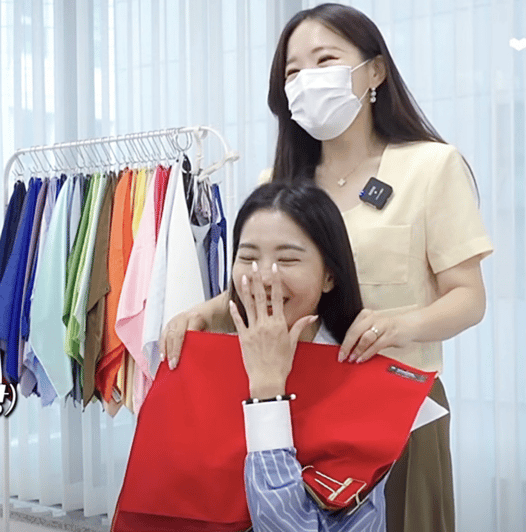 Seoul Color Analysis in Gangnam - Your Take-Home Materials: Color Card, Result Sheet, and PDF Styling File
