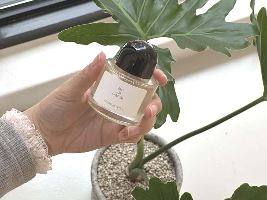 Seoul: Create Your Own Natural Perfume with a Perfumer - 30 Natural Bases and Real Essential Oils: What Makes This Workshop Different