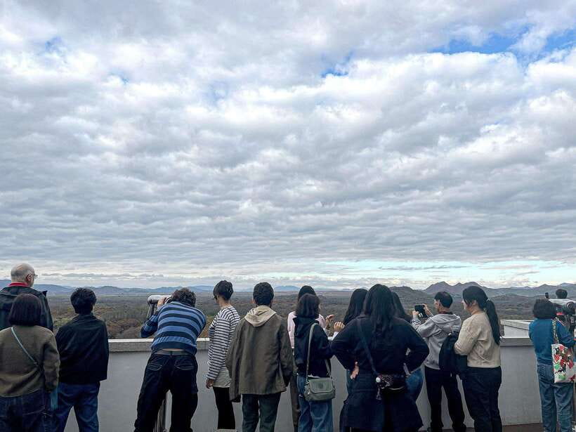 Seoul: DMZ Tour with 2nd Tunnel, Hantangang & Scenic Wonders - Hantangang Milky Way Bridge, walking time, and quick photo breaks