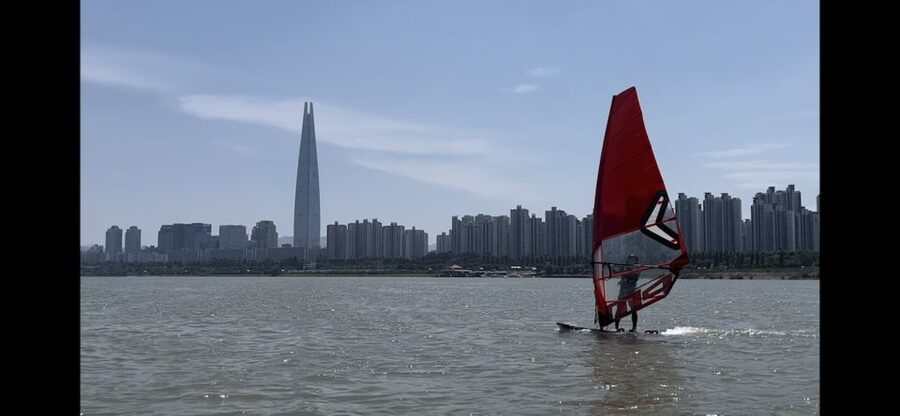 Seoul : Efoil Experience in Han River - Why Ttukseom Hangang Park Makes Sense for First-Time E-Foiling