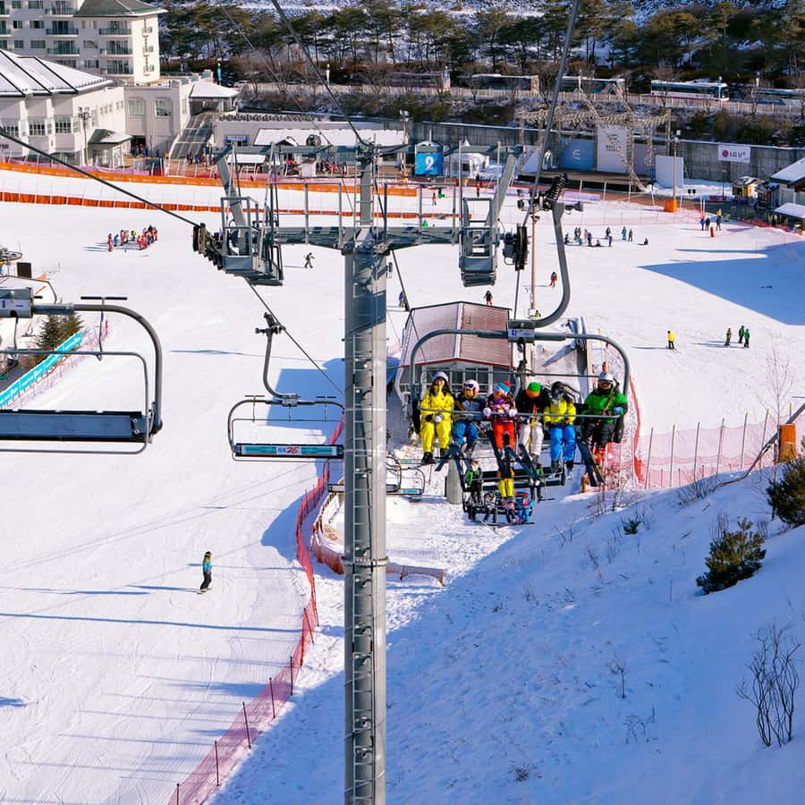 Seoul: Elysian Gangchon Winter Ski Resort Fun Day Tour - Getting There From Seoul: Timing, Pickup, and the Day-Trip Rhythm