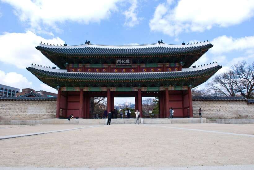 Seoul: Full-Day Royal Palaces Private Tour - Bibimbap lunch: built into the schedule, with dietary planning options